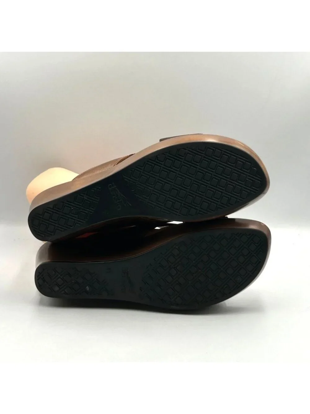 Dansko Women's Brown Stretch Fabric Ava Wedge Slide Sandals Size 10.5 (41) 3631